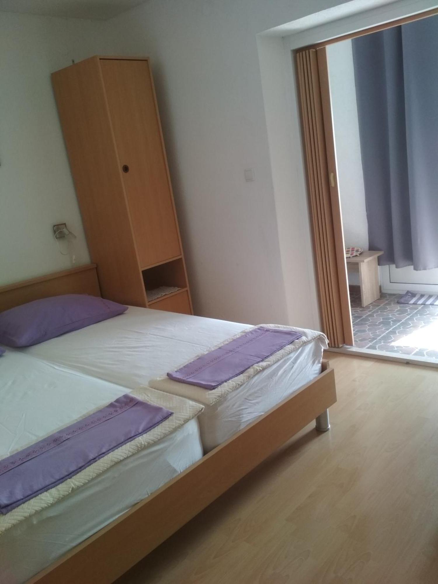 Apartmani Carevic Башка-Вода Номер фото